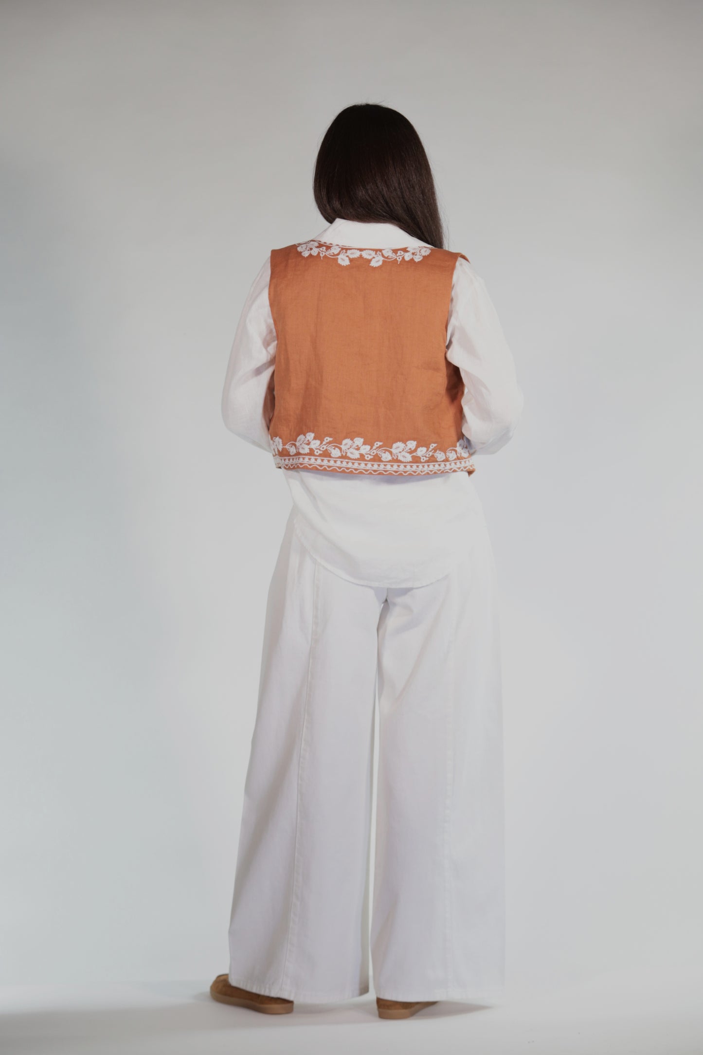 MARGHE GILET CON RICAMI CAMEL