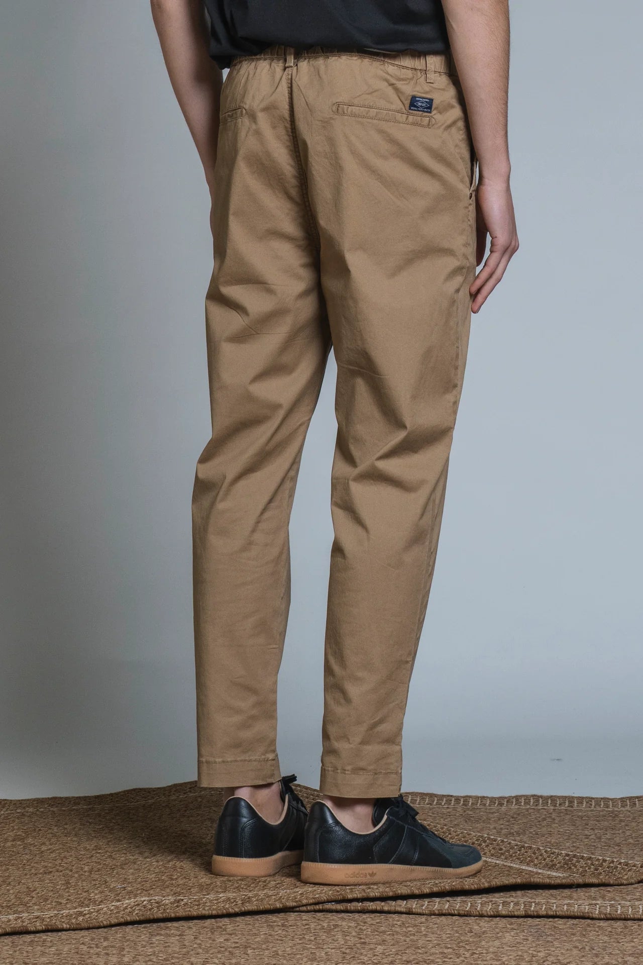 CARDIFF CHINO LONG COMFORT IN TWILL STRETCH COOKIE