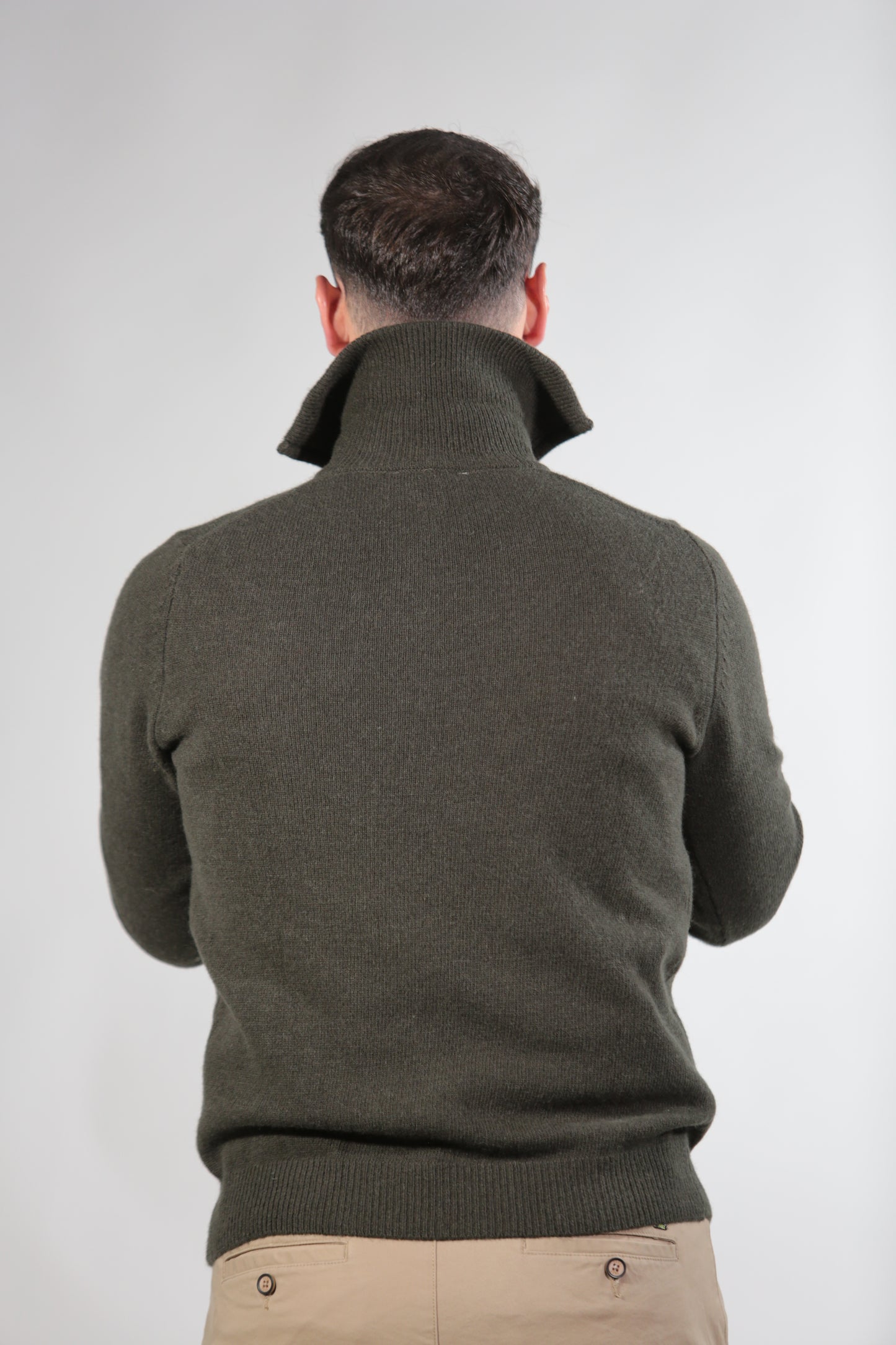 LIAM SERAFINO IN LAMBSWOOL GREEN