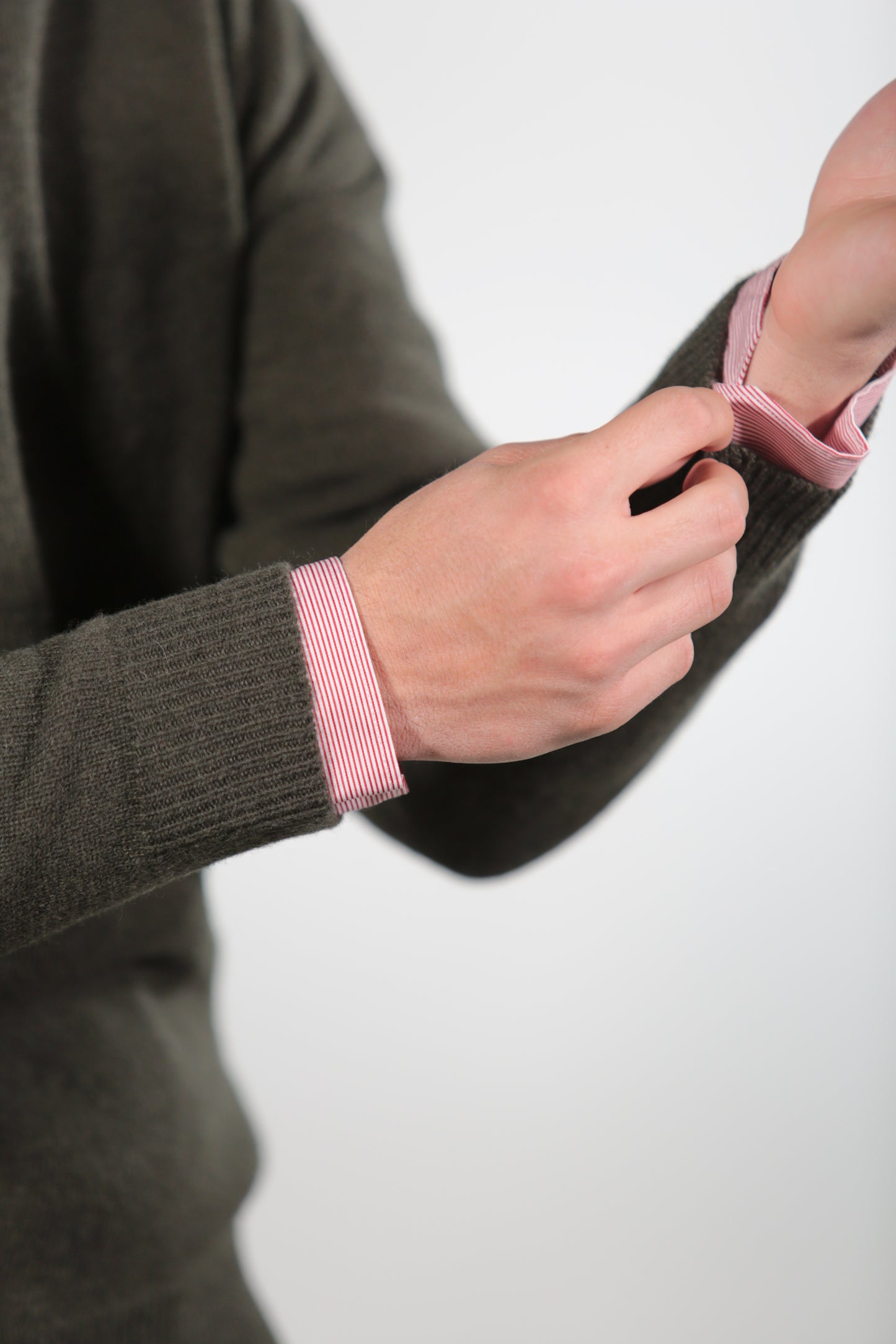 LIAM SERAFINO IN LAMBSWOOL GREEN