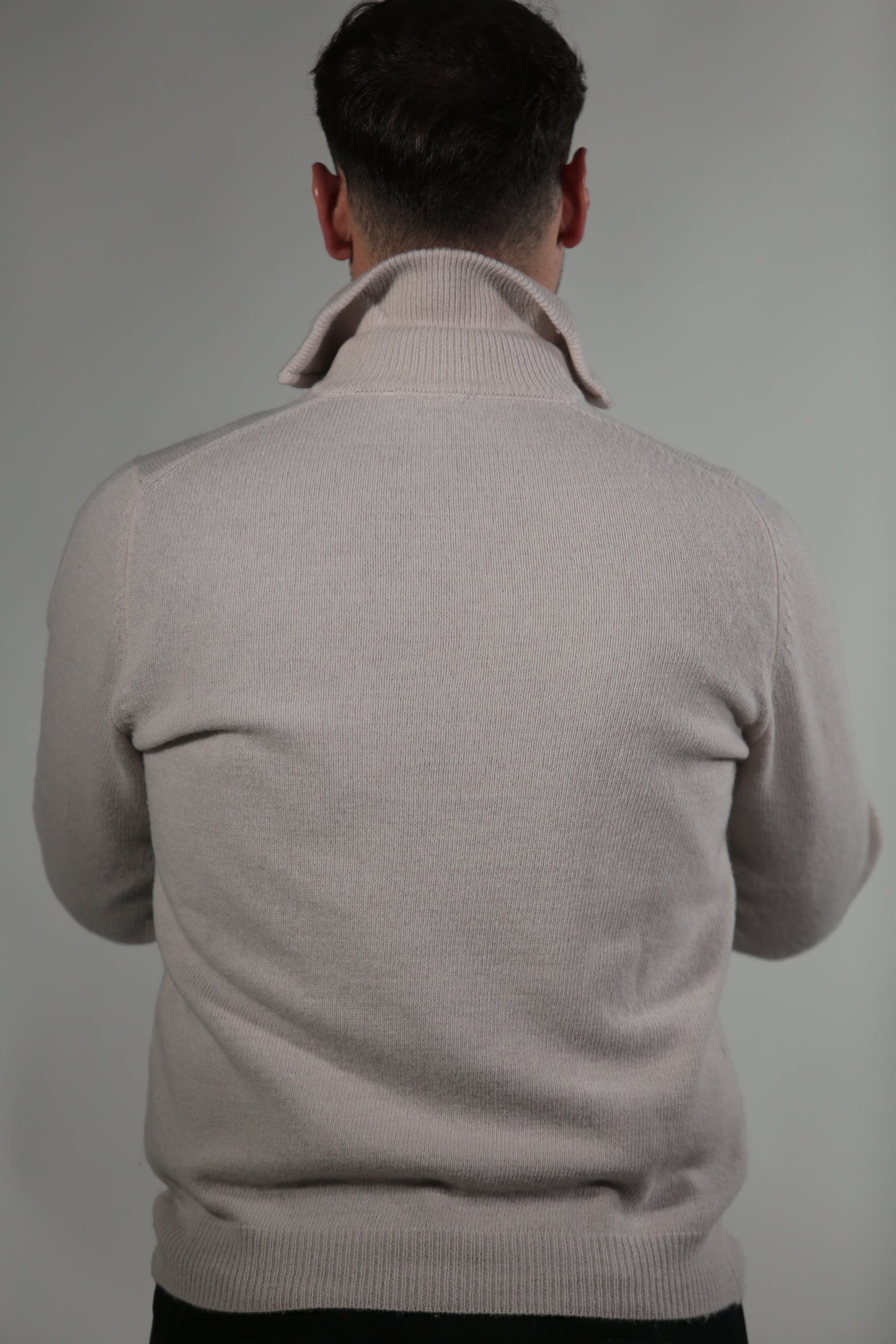 LIAM SERAFINO IN LAMBSWOOL LATTE