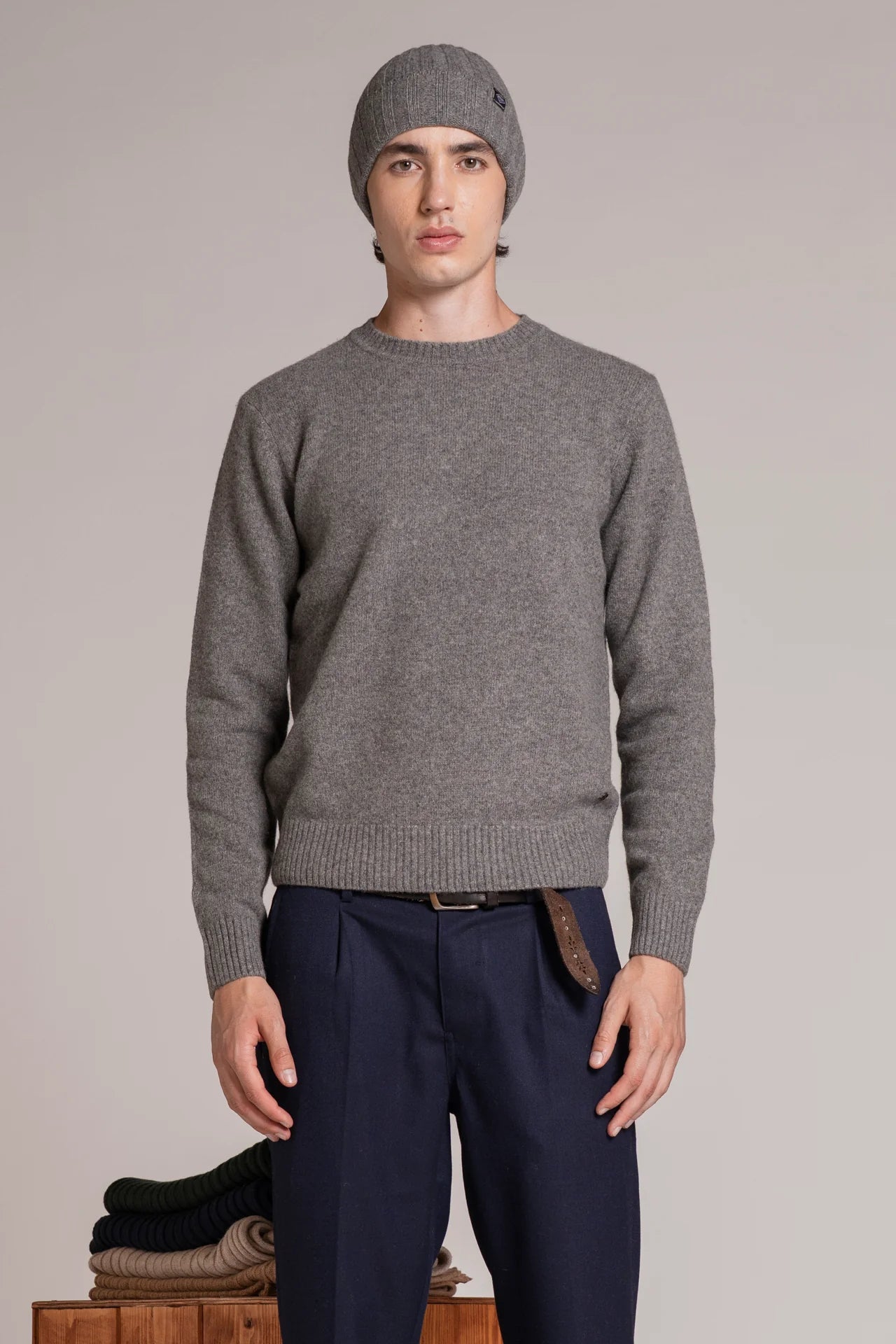 CHARLIE SWEATER IN LAMBSWOOL GREY MELANGE