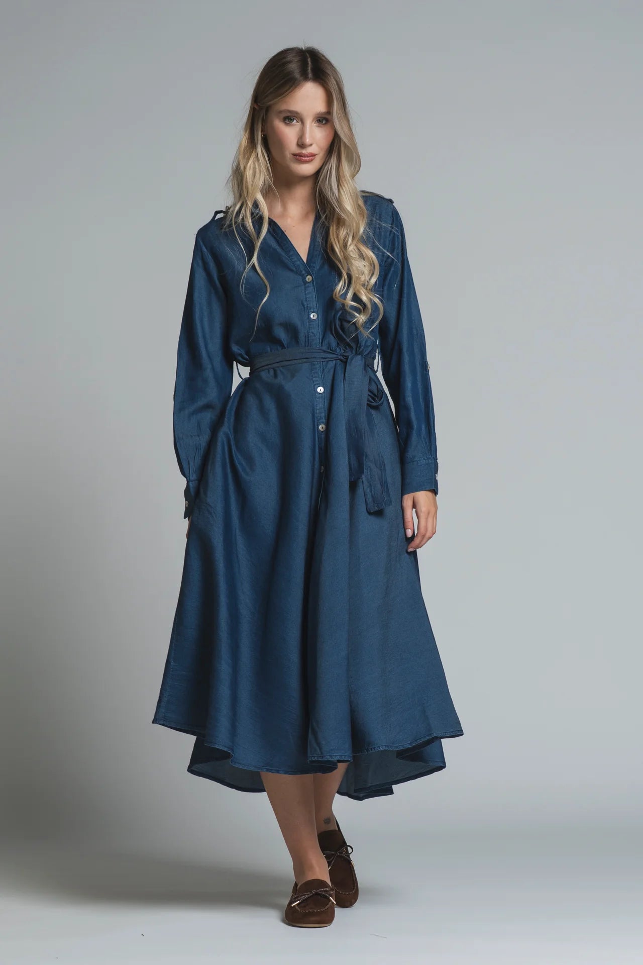 COLE ABITO CHAMBRAY