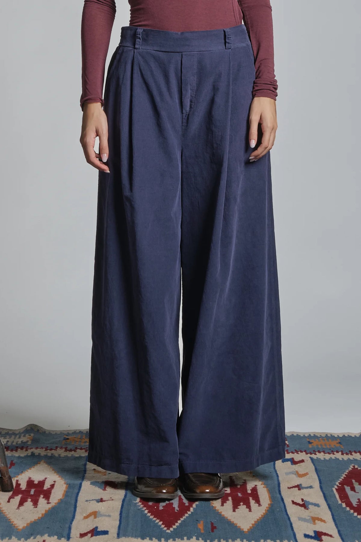 PELIA CHINO IN CORDUROY 200STR. NAVY