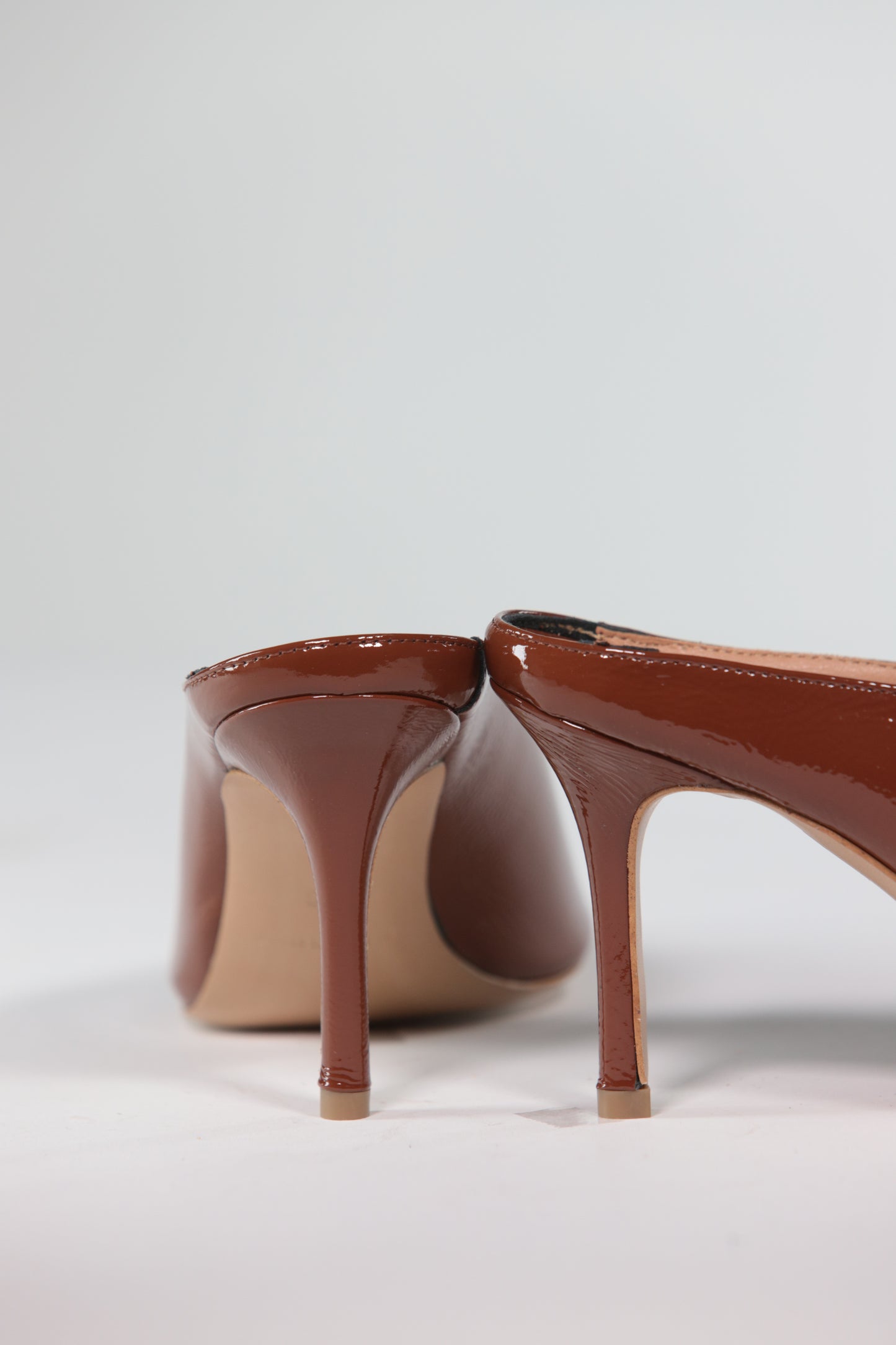 BALIE REBECCA IN VERNICE RADICE