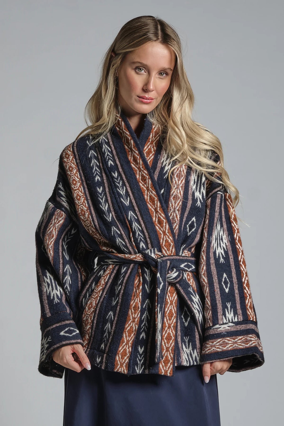 IMPURE CLOUDE KIMONO IN LAMBSWOOL
