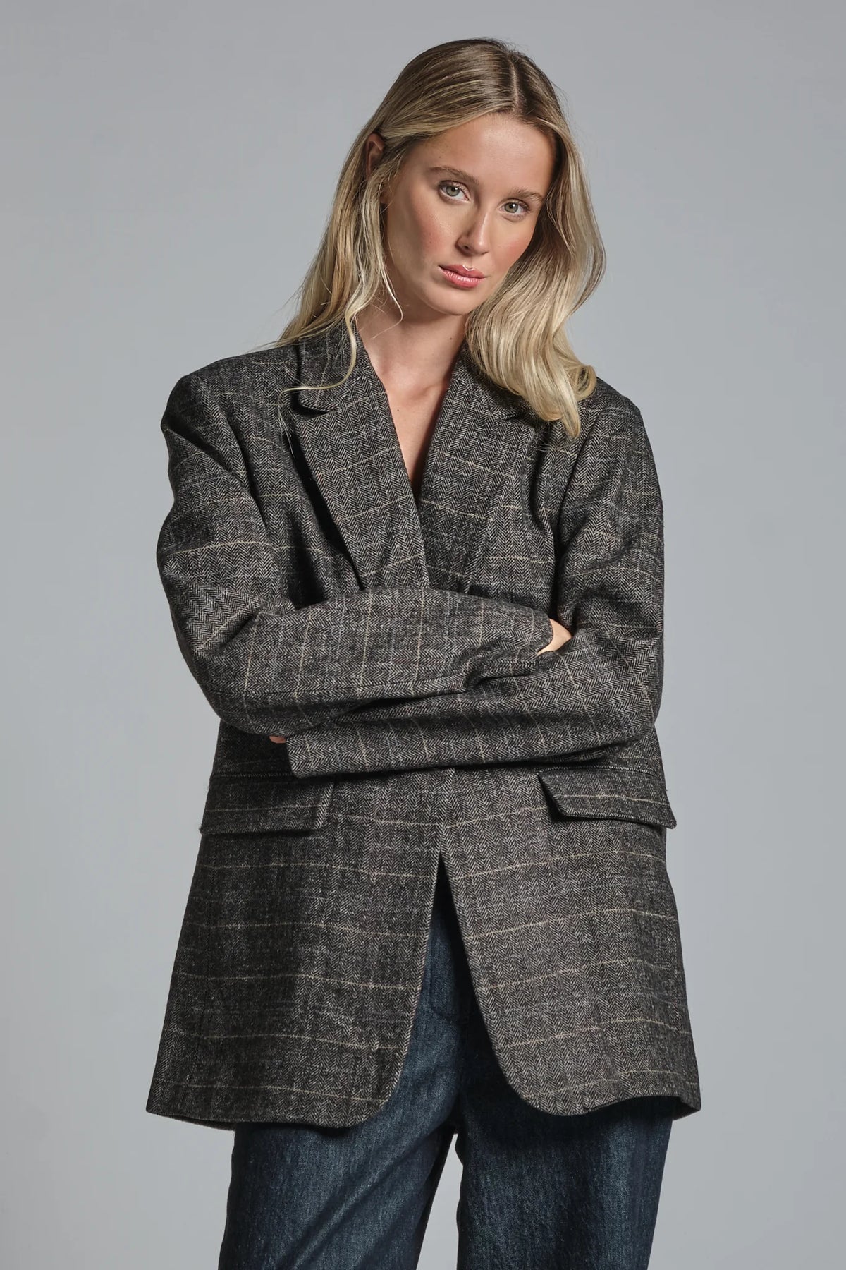 JULIA BLAZER MONOPETTO IN LANA BLACK