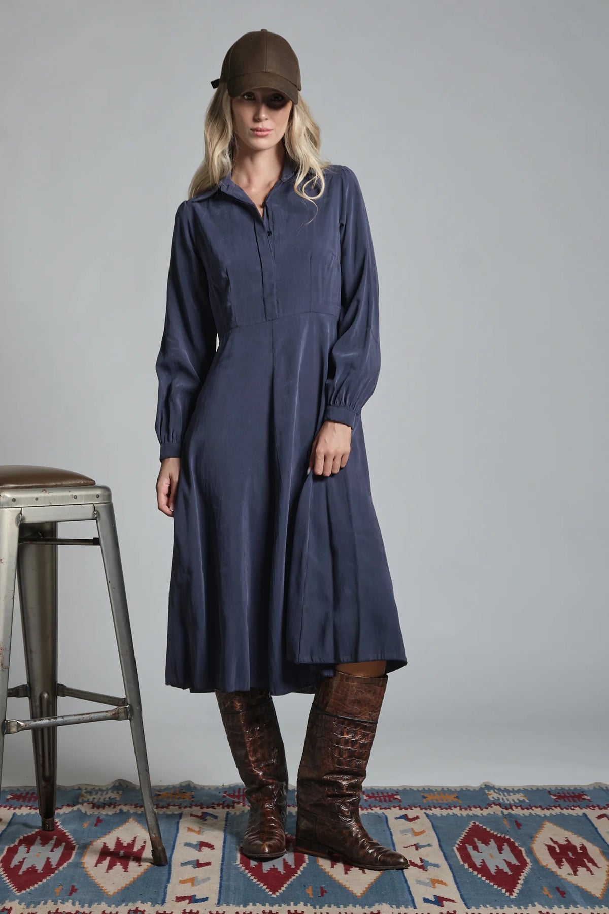 AMIRA ABITO MIDI IN MODAL NAVY