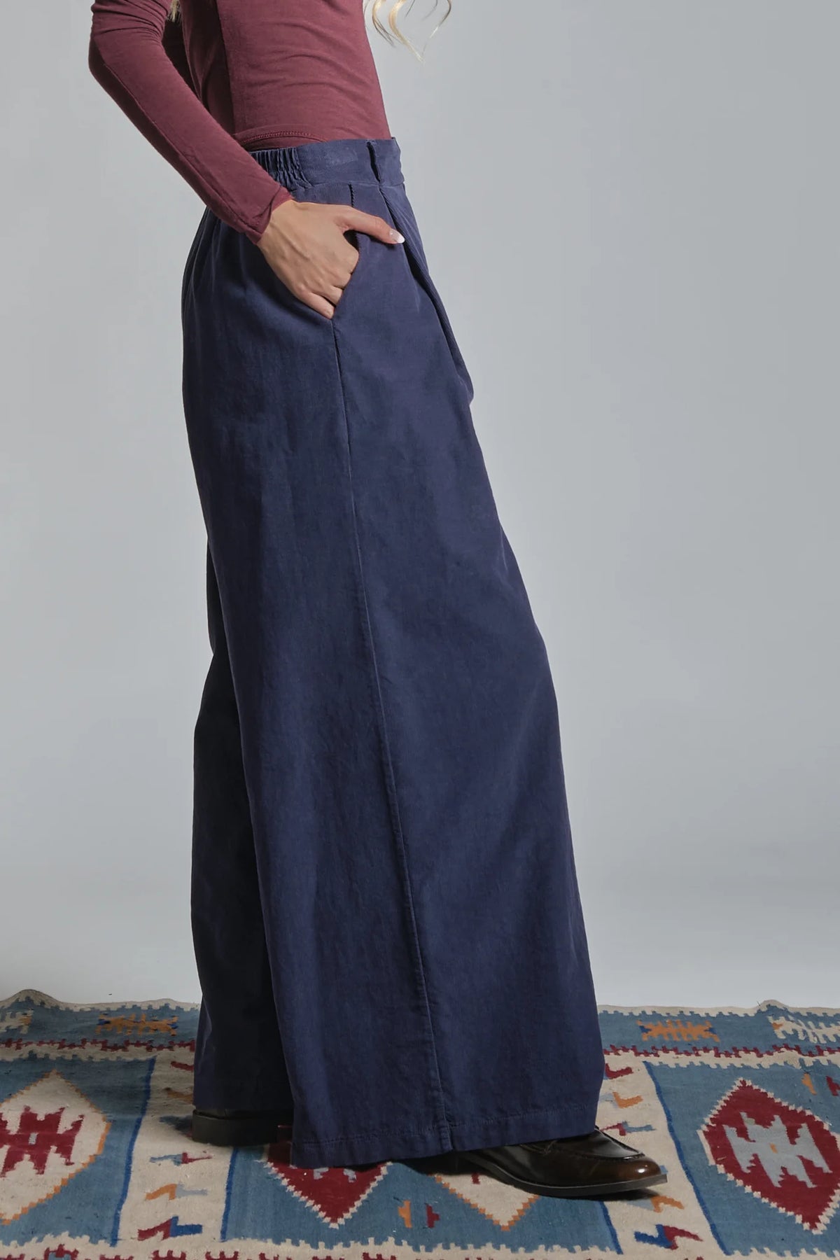 PELIA CHINO IN CORDUROY 200STR. NAVY