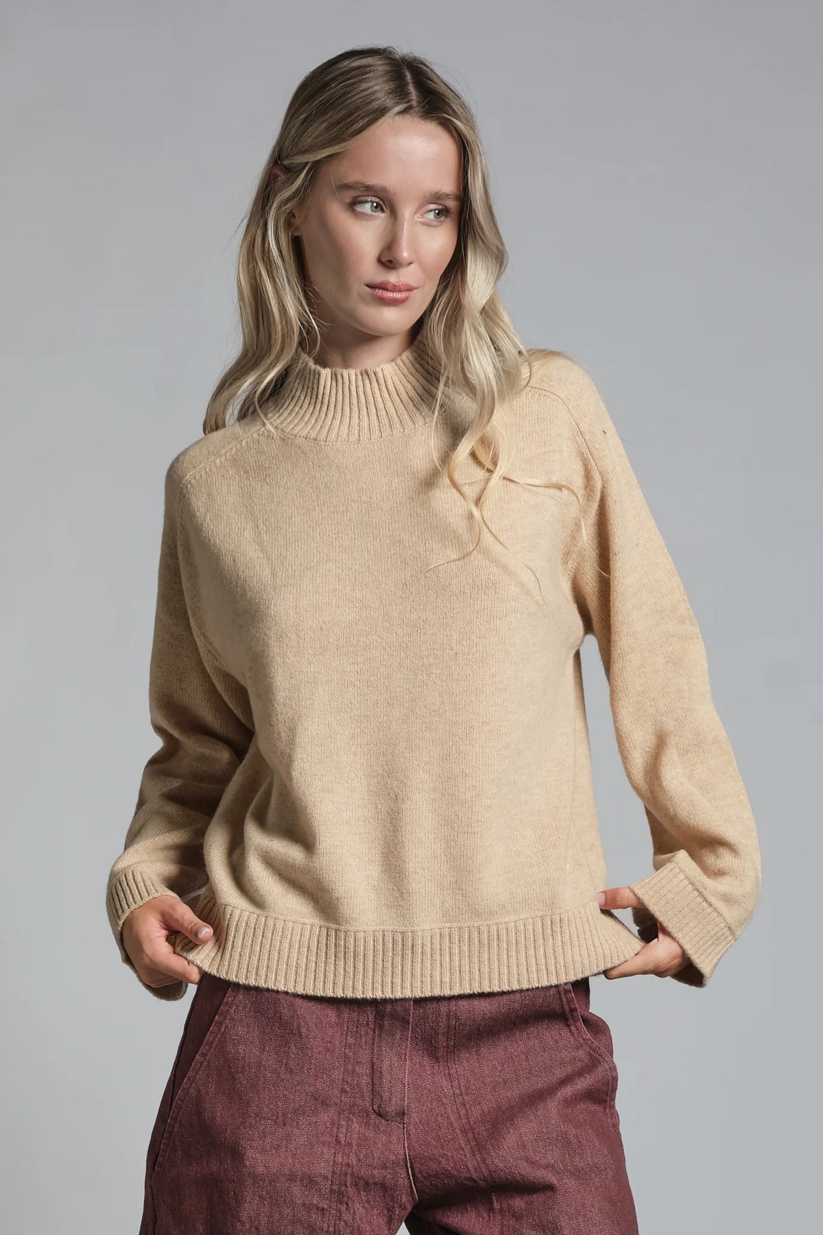IMPURE MYA DOLCEVITA IN LAMBSWOOL SAND