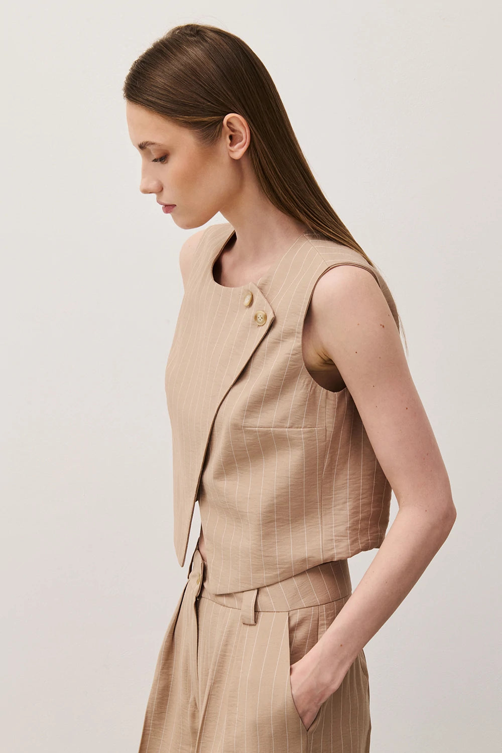 GILET ASIMMETRICO GESSATO CAMEL