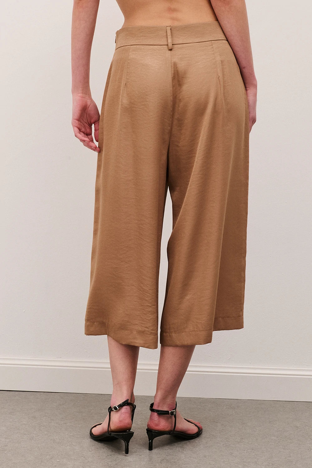 BERMUDA LUNGO BEIGE