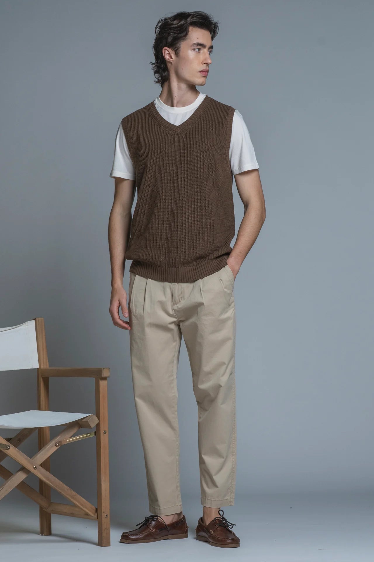 KEGAN GILET IN COTTON BROWN