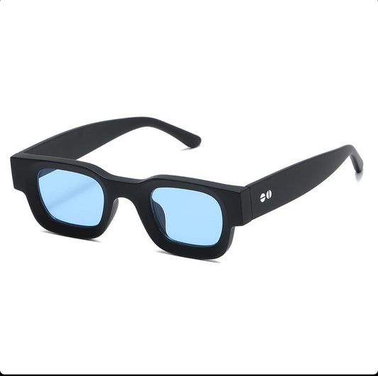 OCCHIALE DA SOLE MODELLO SQUARE NERO